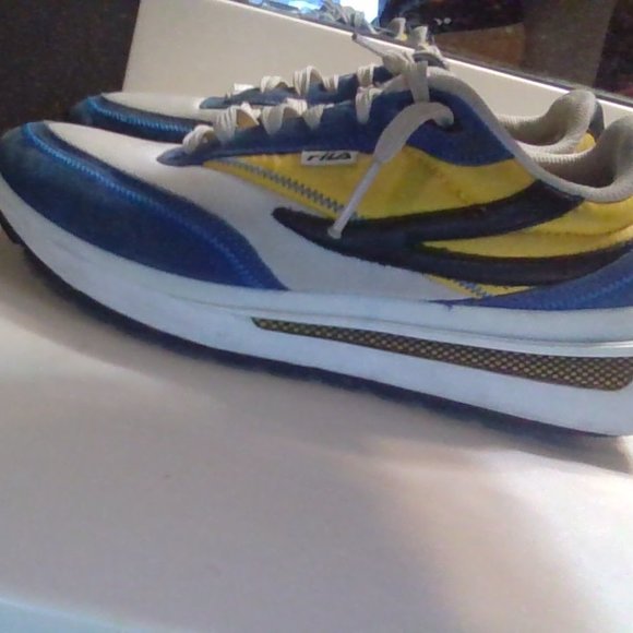 Fila Renno Mens White / Yellow / Blue Trainers In White/lemon/prince Blue